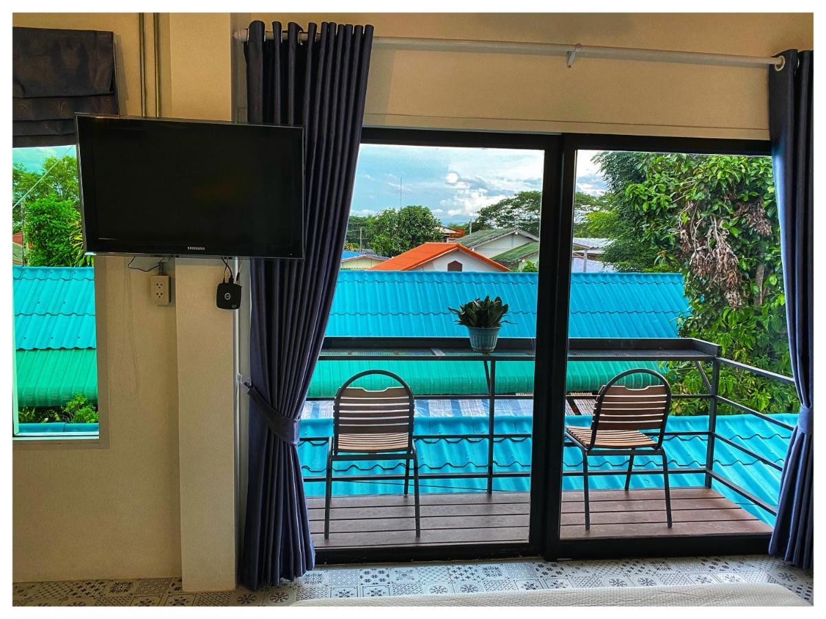 The One House Hotel Nan Luaran gambar