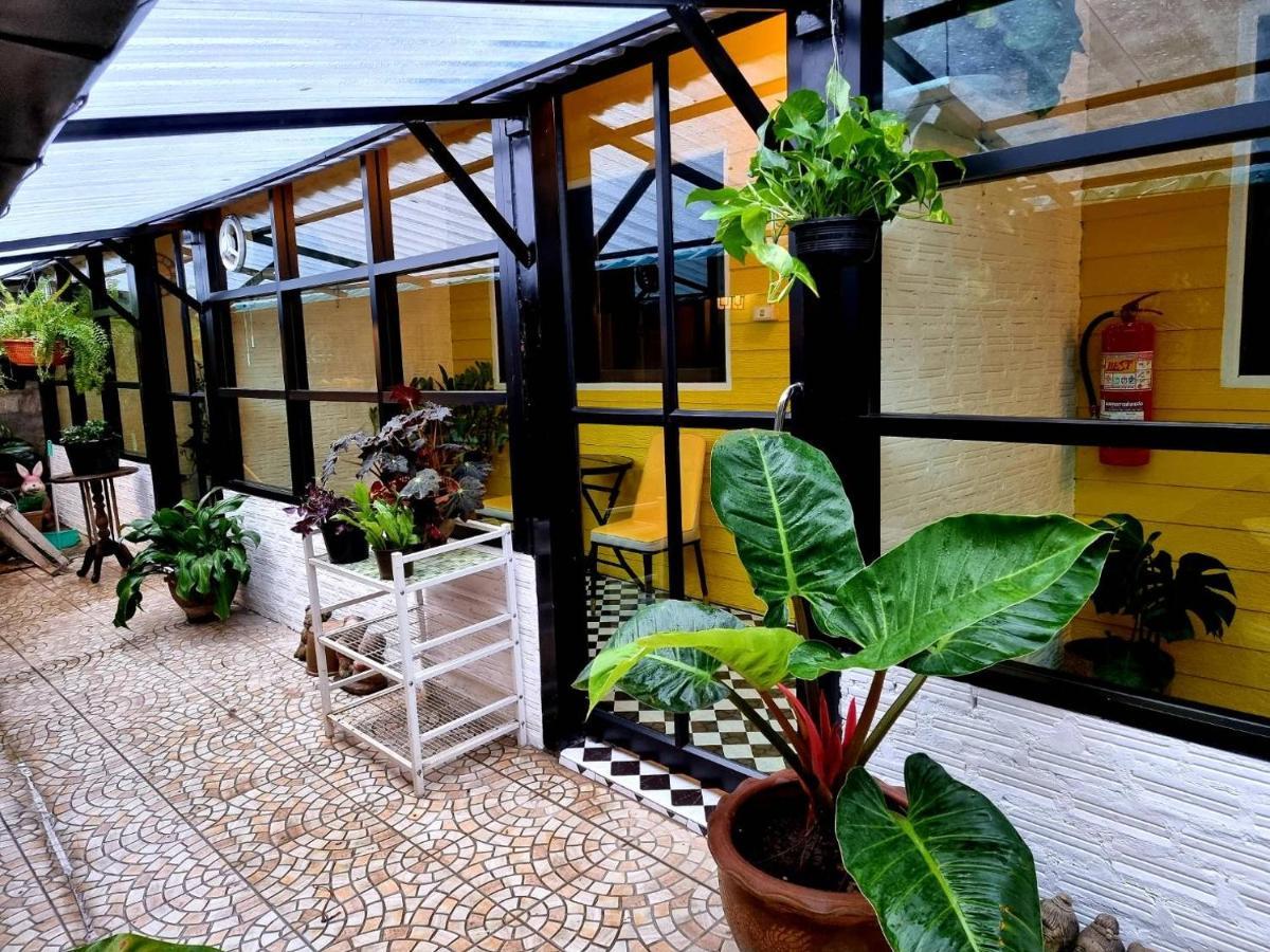 The One House Hotel Nan Luaran gambar