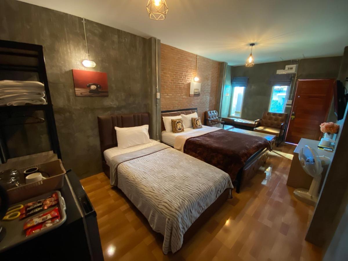 The One House Hotel Nan Luaran gambar