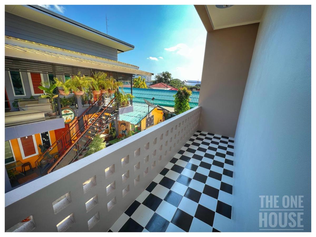 The One House Hotel Nan Luaran gambar