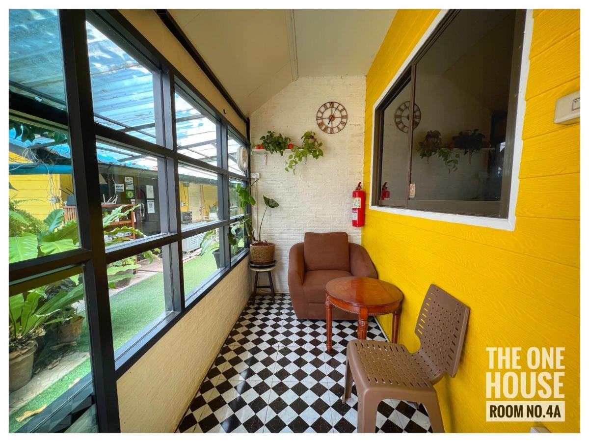 The One House Hotel Nan Luaran gambar